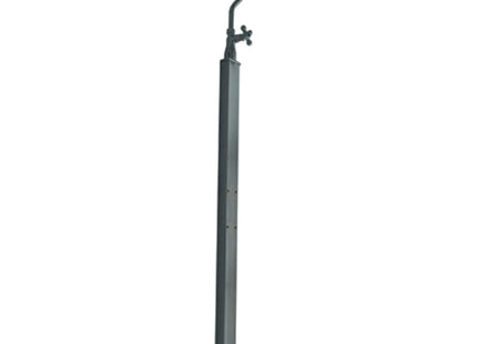 Colonne avec robinet d'eau