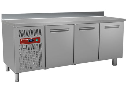 Cooling table, ventilated, 3 doors (395 Lit.)