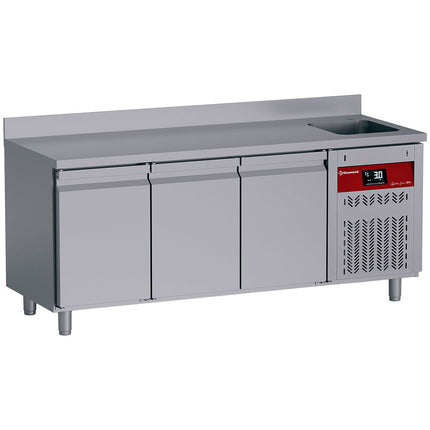 Table réfrigérée murale ventilée, 3 portes GN 1/1, 405 Lit. avec évier