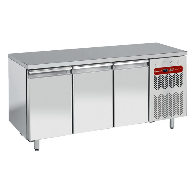 Refrigerated table, ventilated, 3 doors GN 1/1
