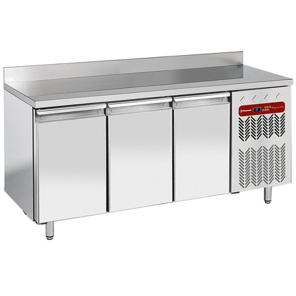 Table réfrigérée murale, ventilée, 3 portes EN 600x400, 550 litres