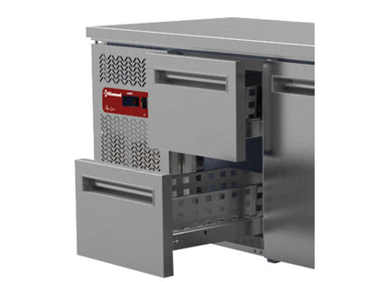 Refrigerating table composed of :