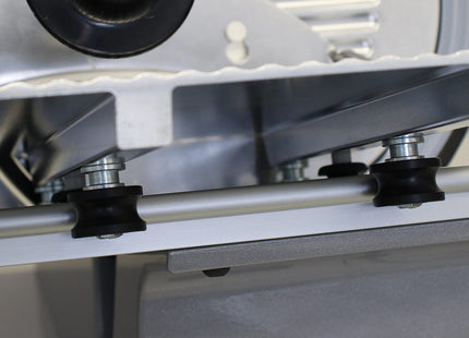 Professional slicing machine, blade Ø 275 mm