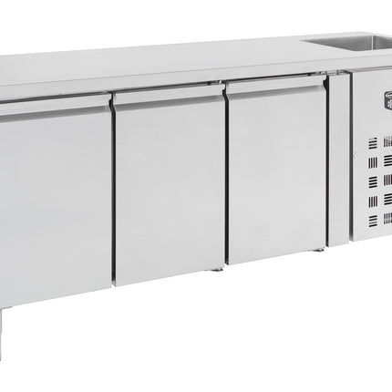 700 REFRIGERATED COUNTER SINK 3 DOORS