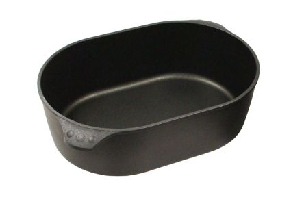 Eurolux Premium Cast Iron Roaster approximately 40 x 27 cm, approximately 13 cm high, 8.5 L